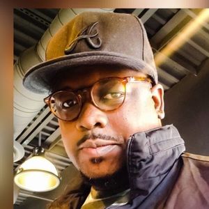 Meet your Posher, Aggrey